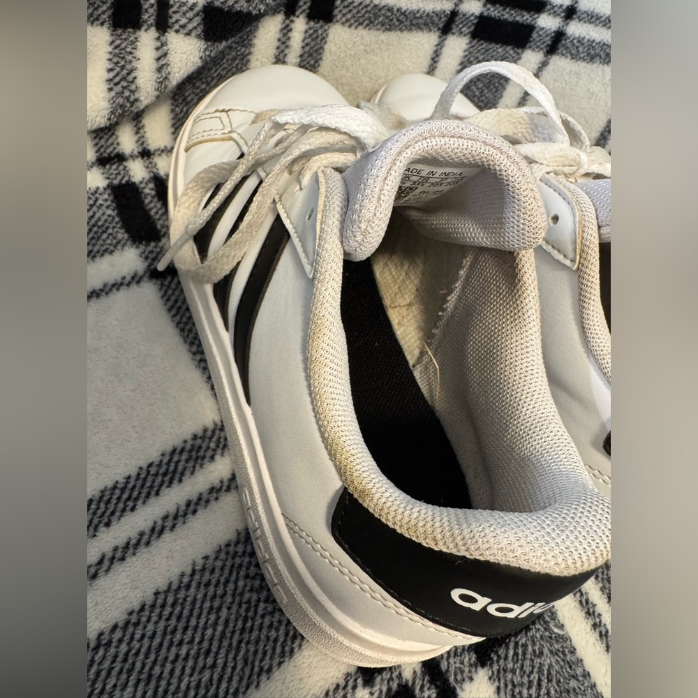 Boys Sneakers - Picture 10 of 10